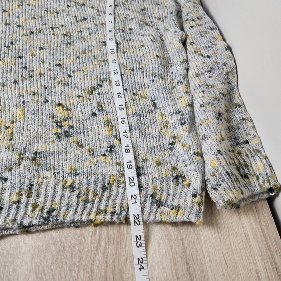 𝅺Gabby Isabella Sweater XL - Picture 10 of 10